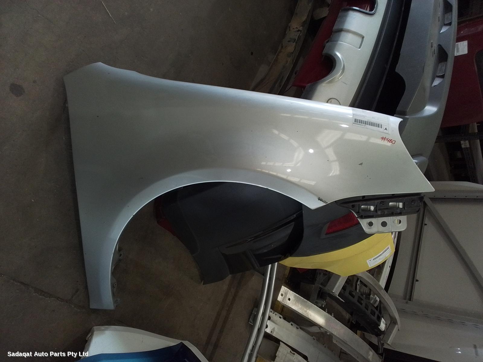 Volkswagen Golf Right Guard