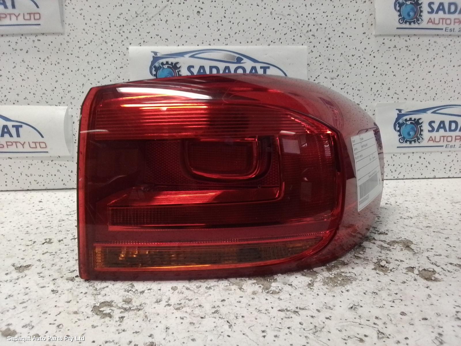 Volkswagen Tiguan Right Taillight
