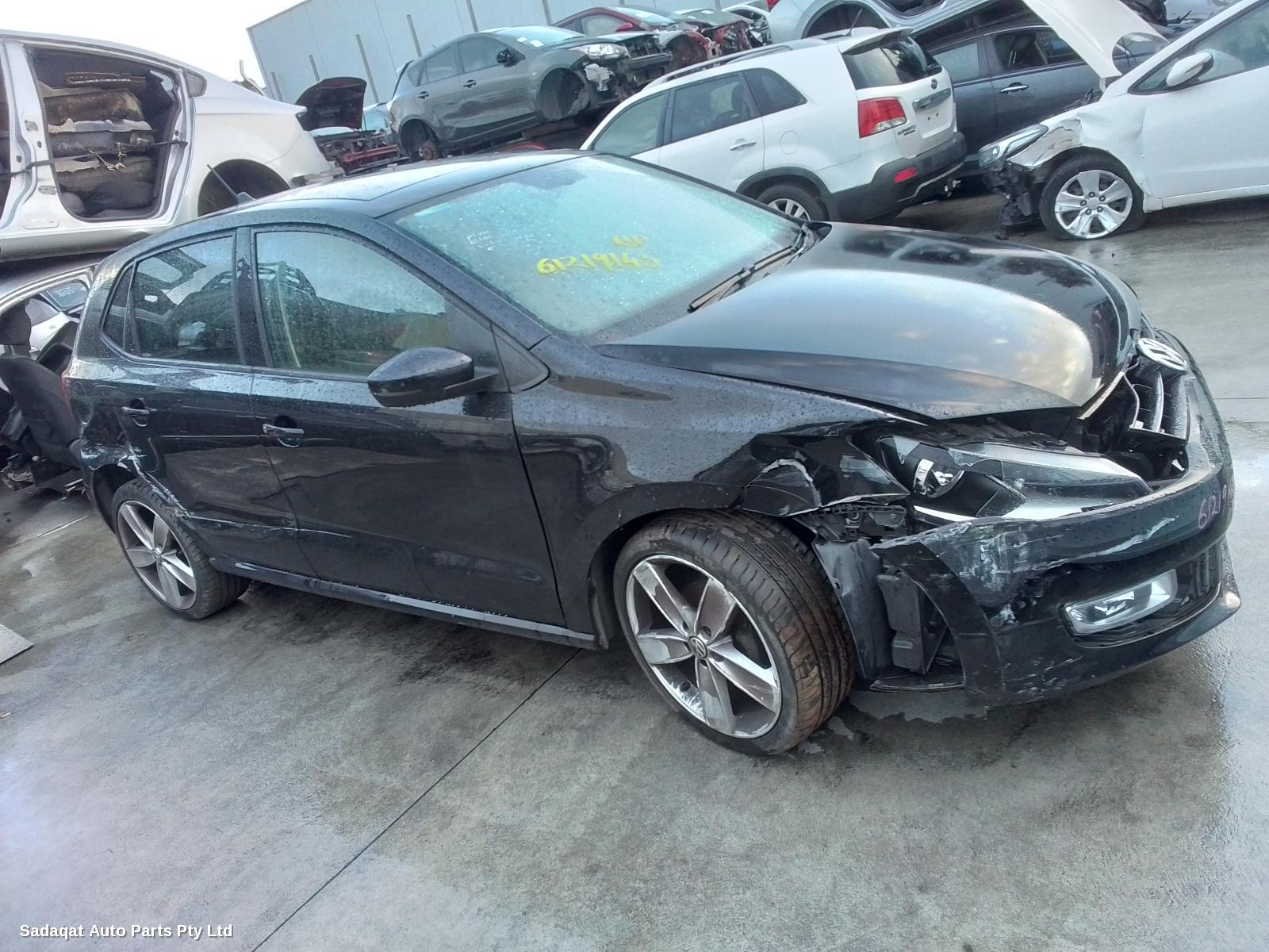 Volkswagen Polo Right Taillight