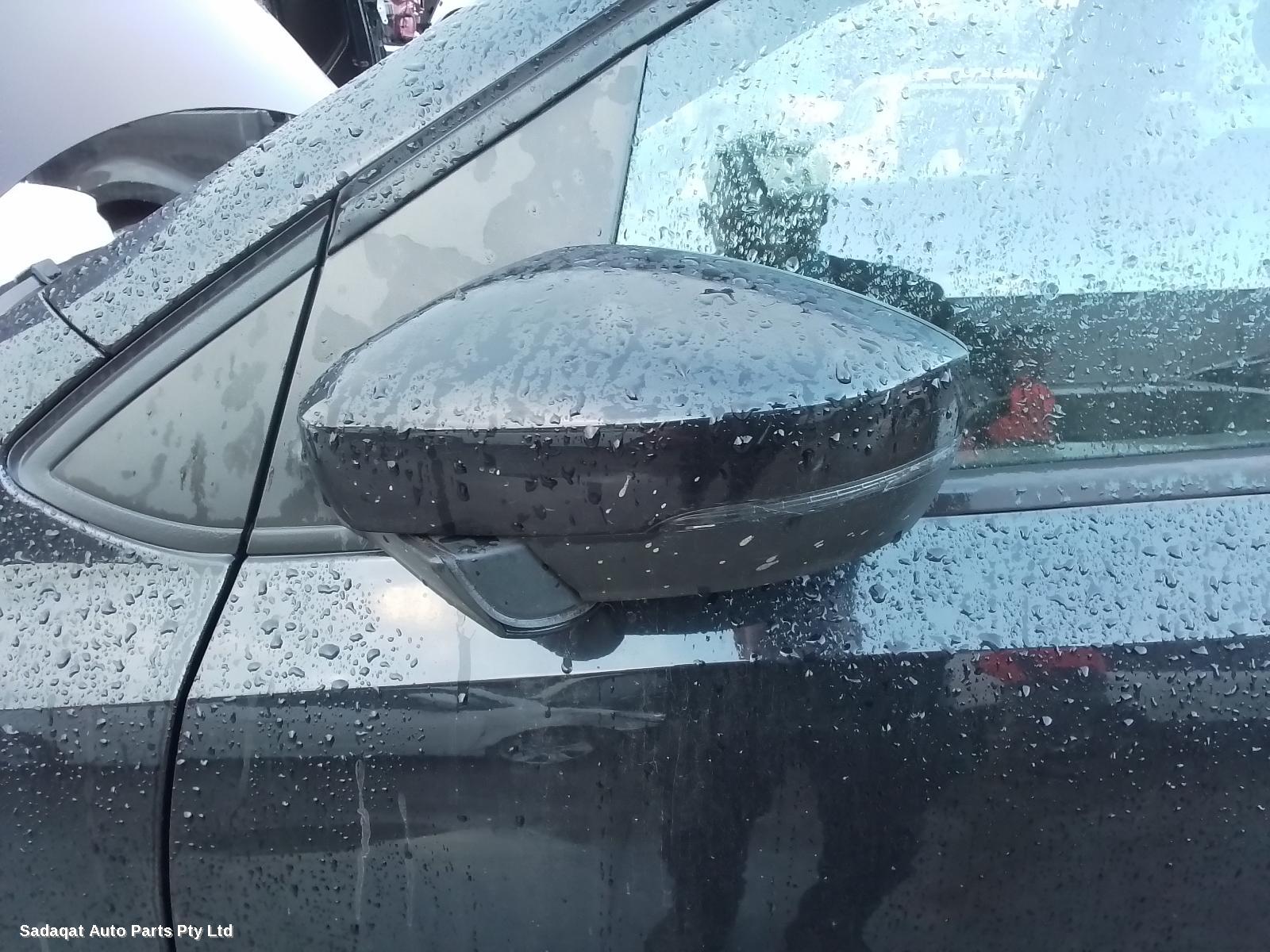 Volkswagen Polo Right Taillight