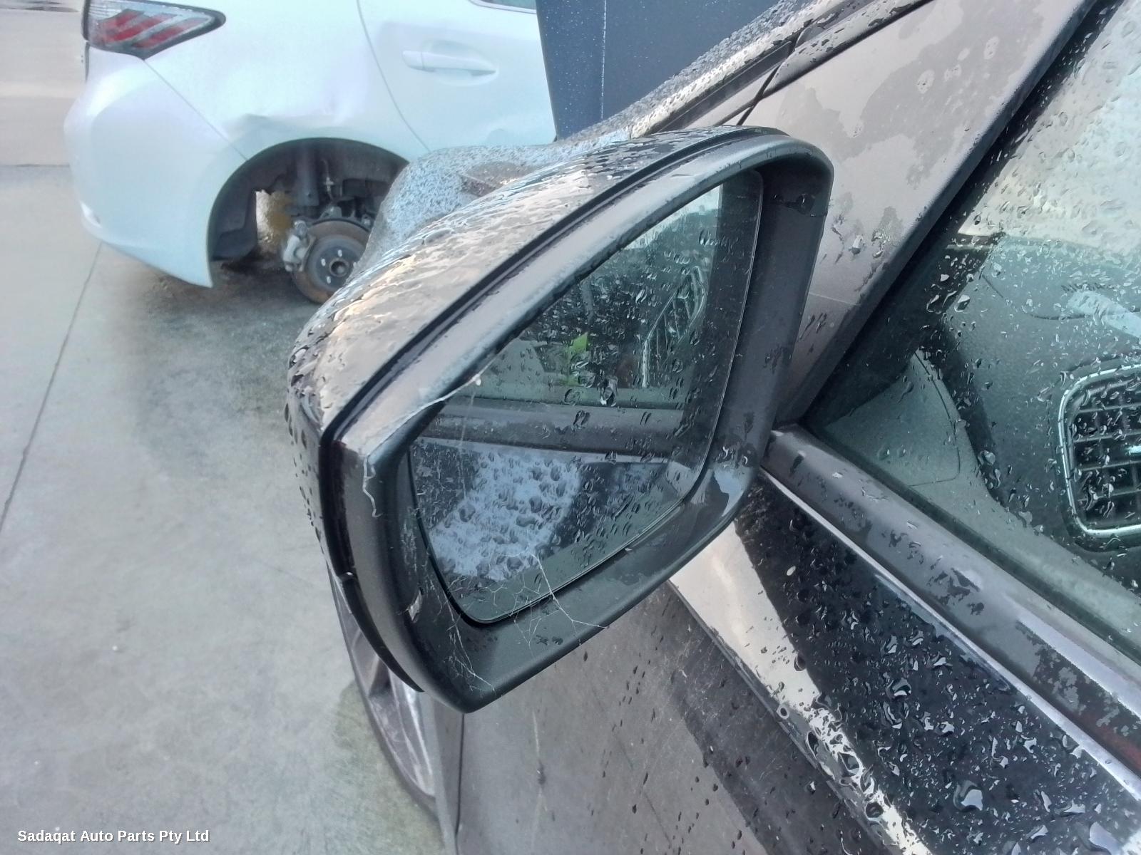 Volkswagen Polo Right Taillight