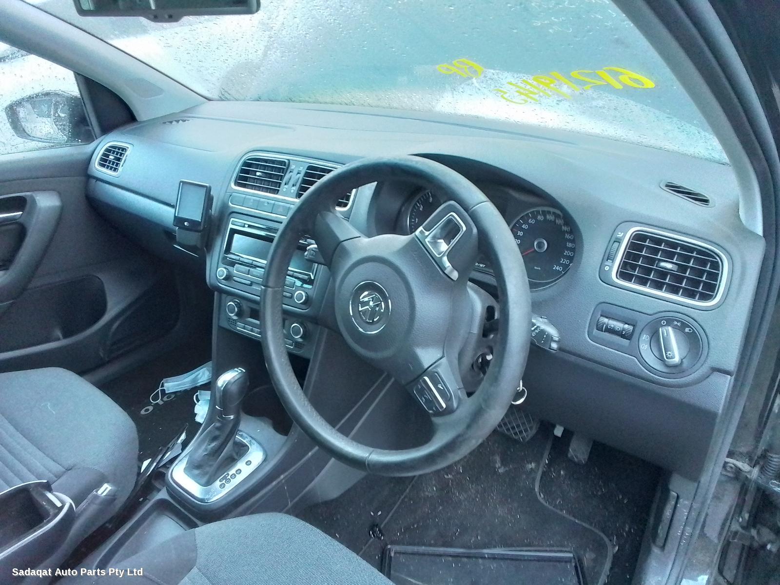 Volkswagen Polo Right Taillight