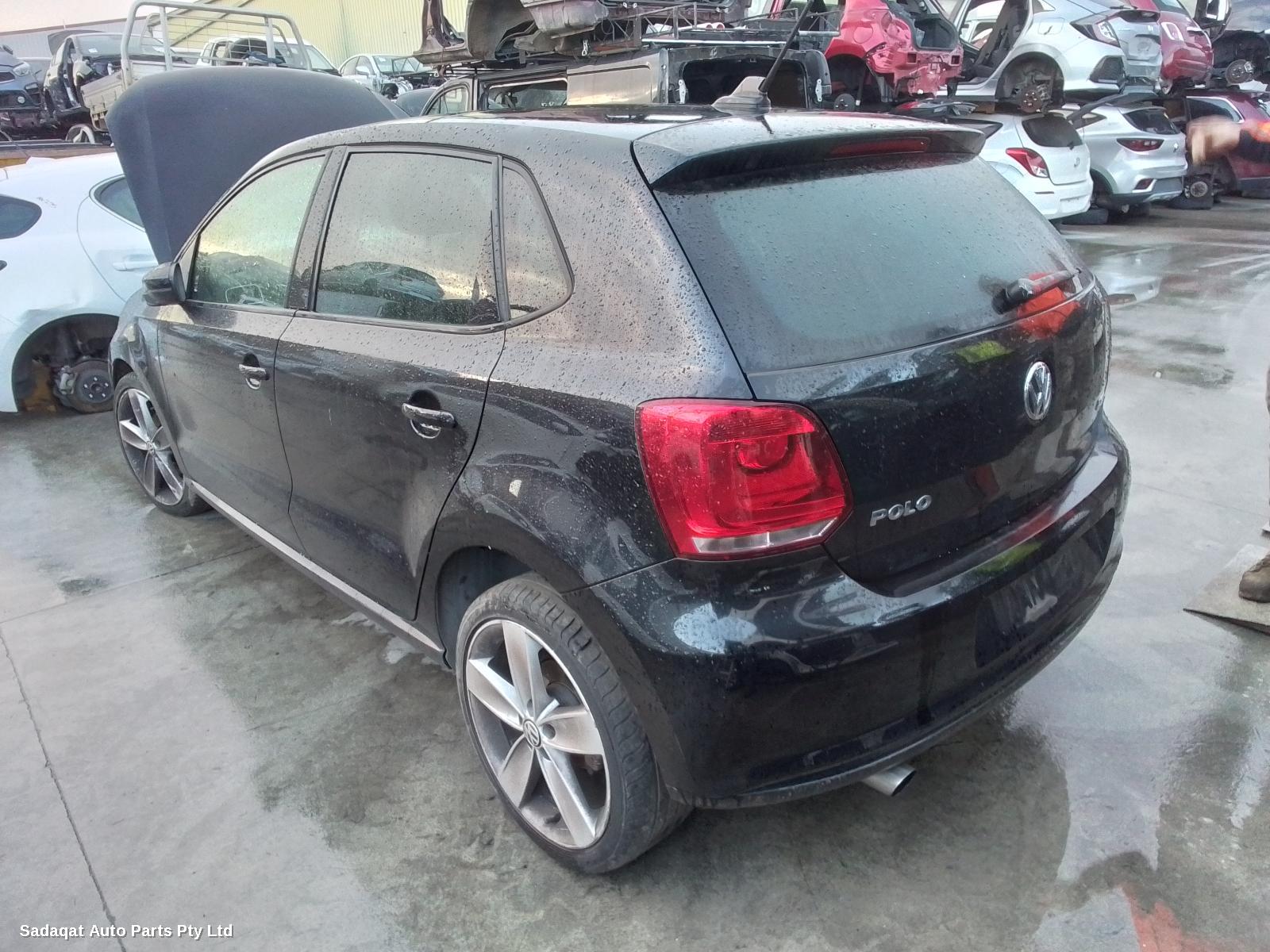 Volkswagen Polo Right Taillight