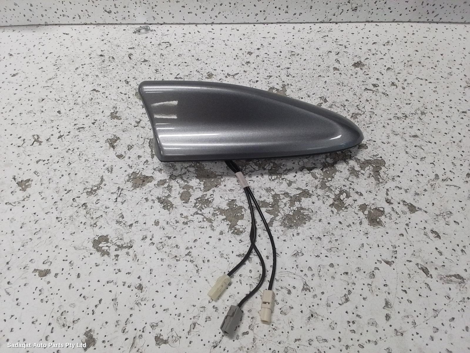 Mitsubishi Eclipse Cross Antenna