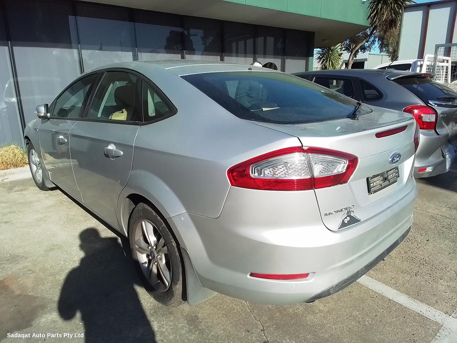 Ford Mondeo R/bar Bracket/reinfo