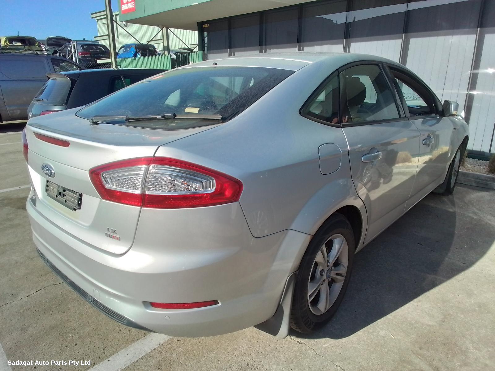 Ford Mondeo R/bar Bracket/reinfo