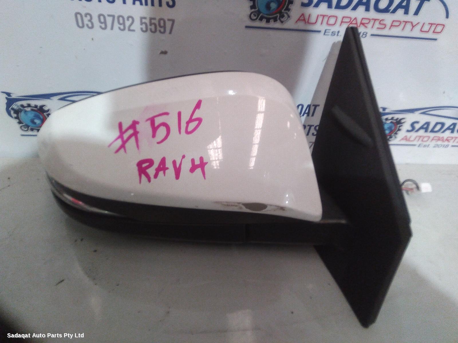 Toyota Rav4 Right Door Mirror