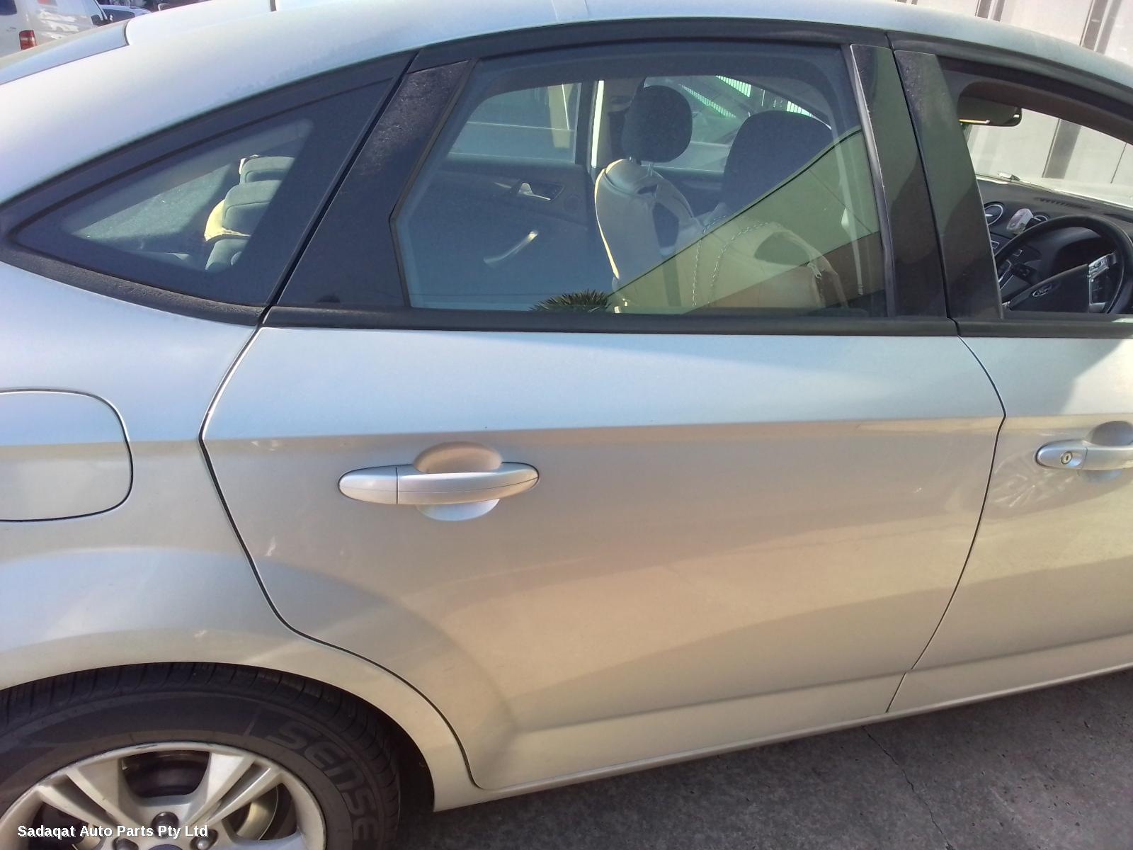 Ford Mondeo R/bar Bracket/reinfo