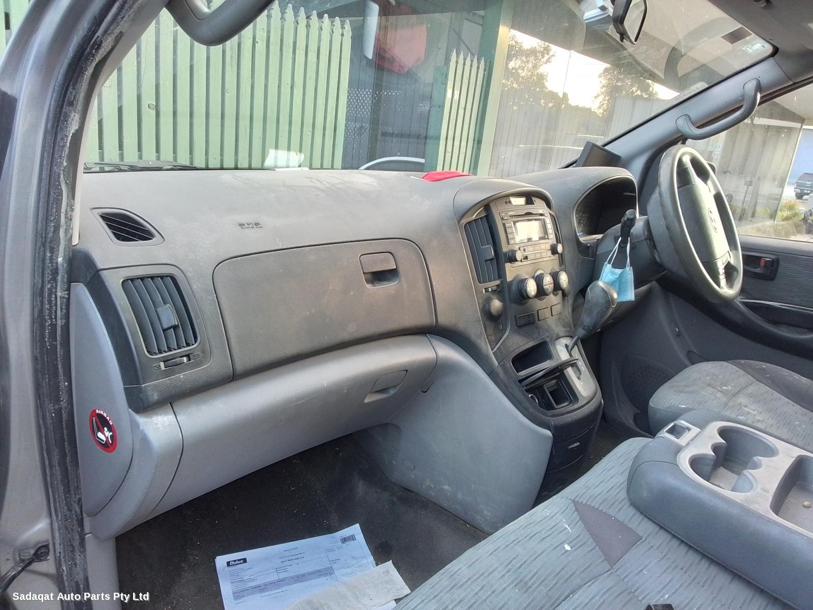 Hyundai Iload/imax Right Front Door