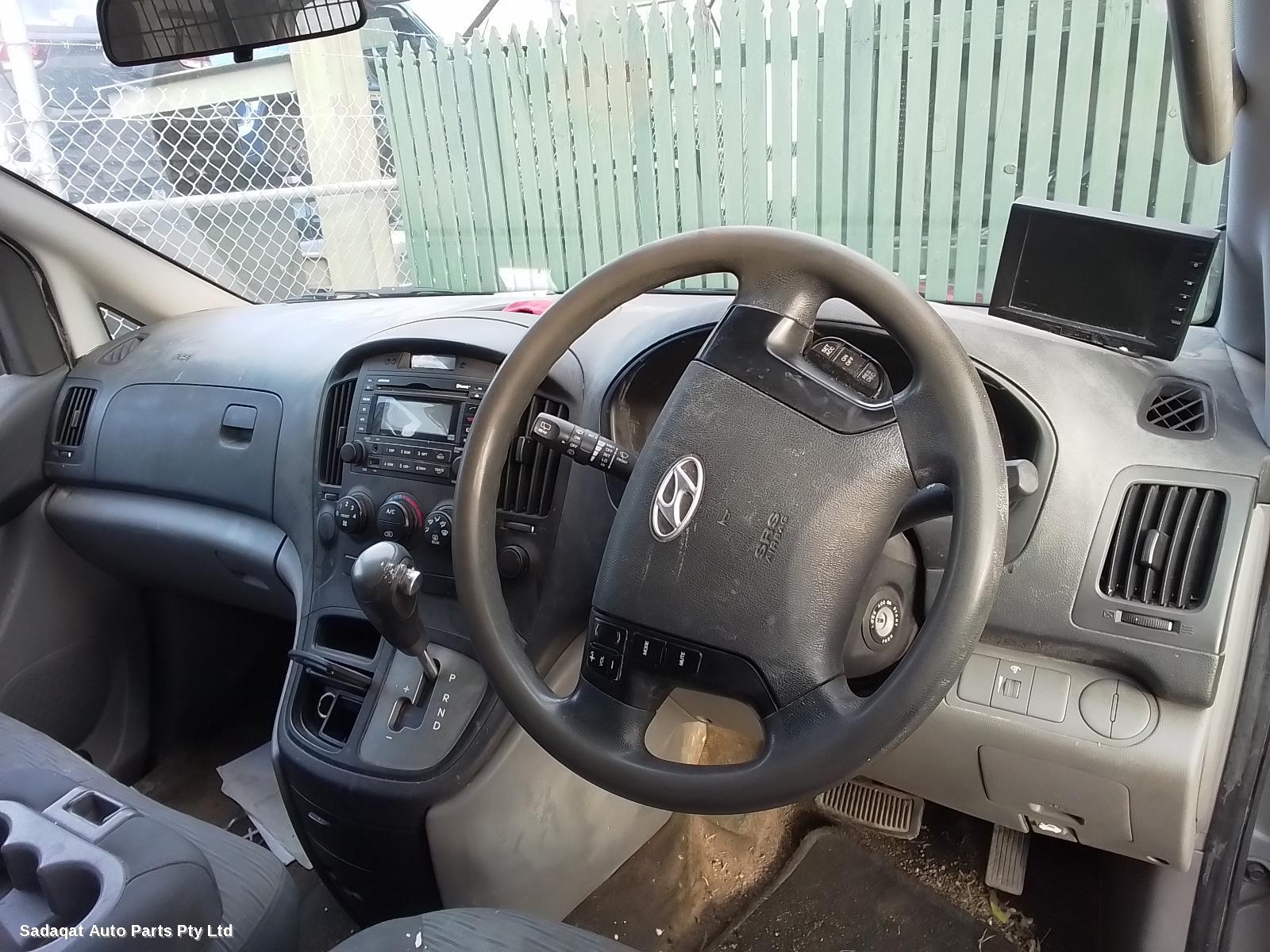 Hyundai Iload/imax Right Front Door