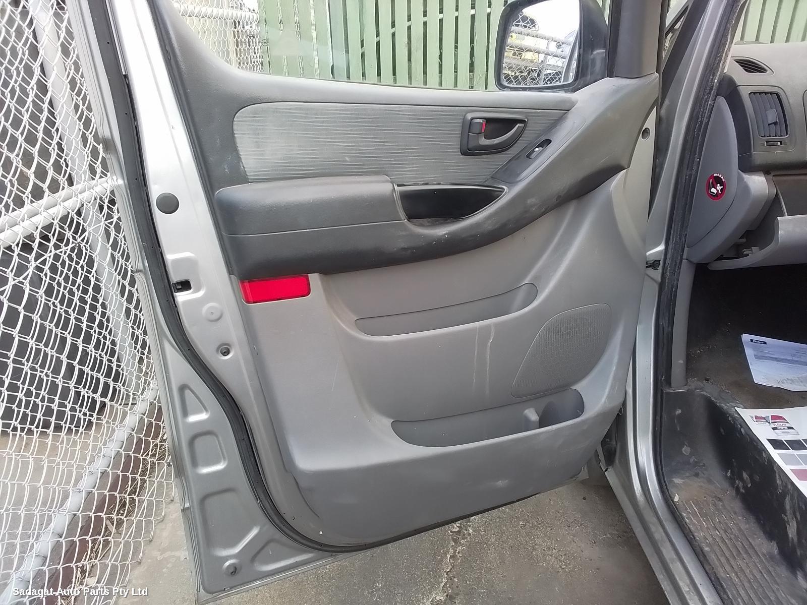 Hyundai Iload/imax Right Front Door