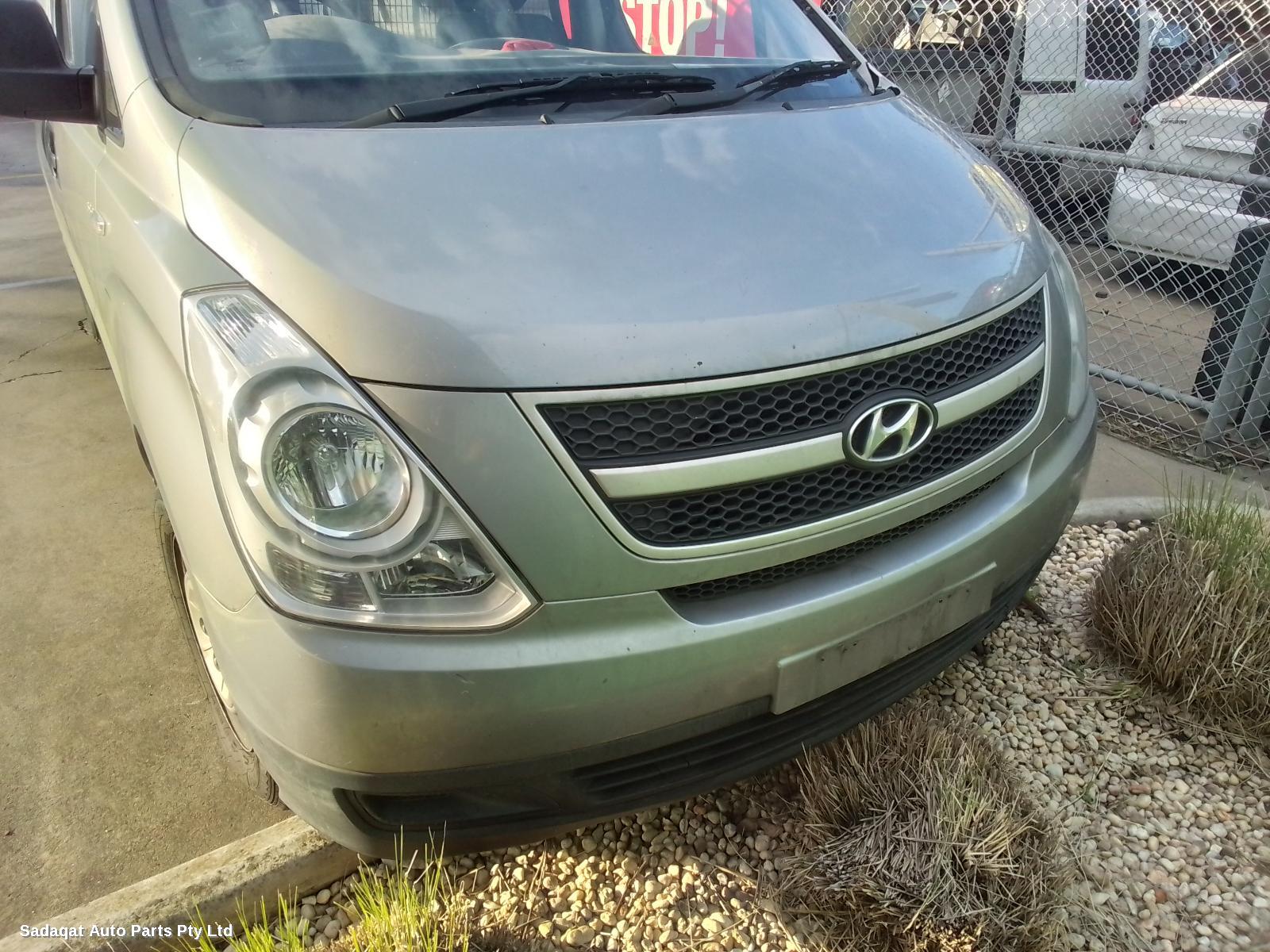 Hyundai Iload/imax Right Front Door