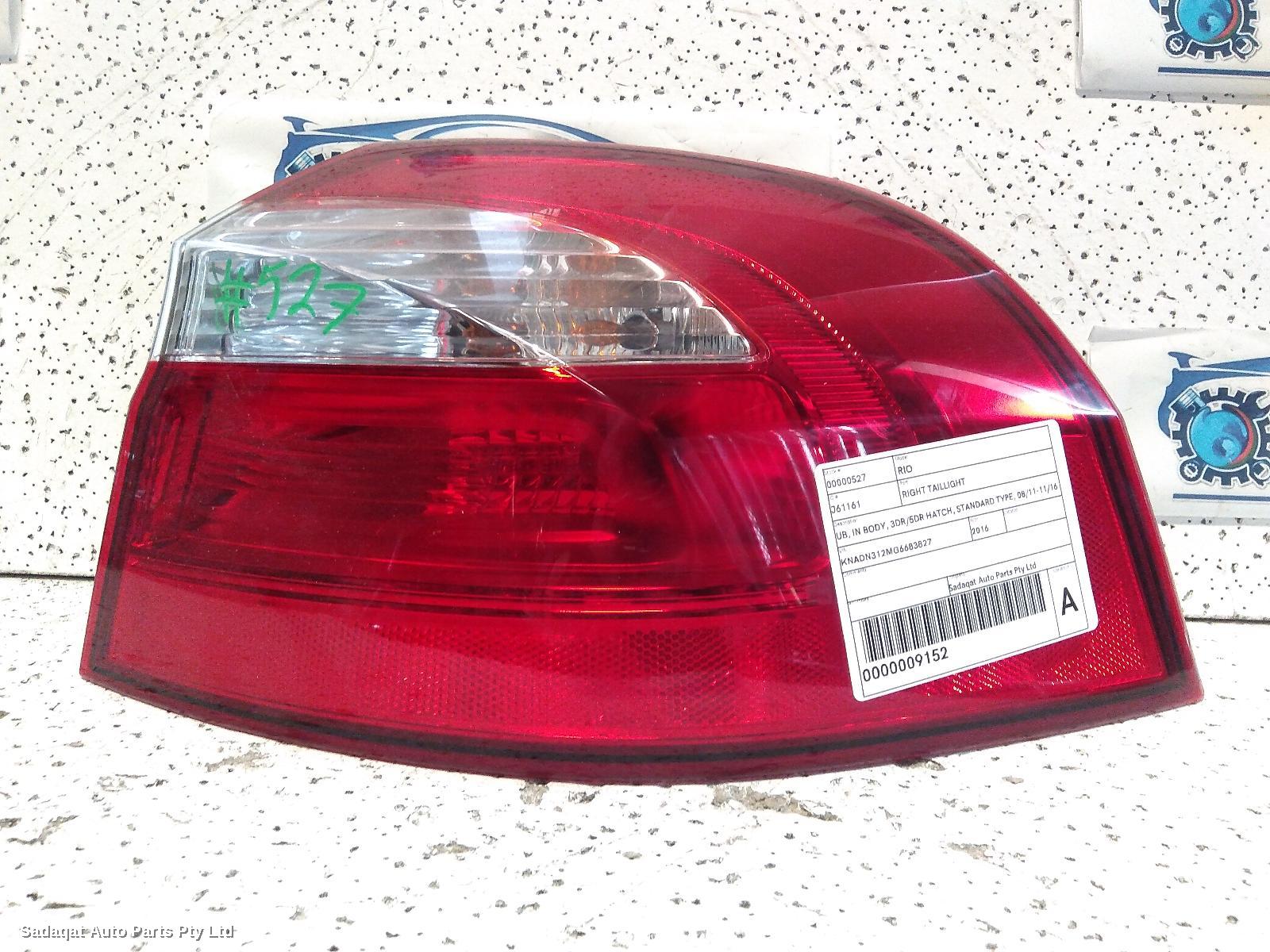 Kia Rio Right Taillight