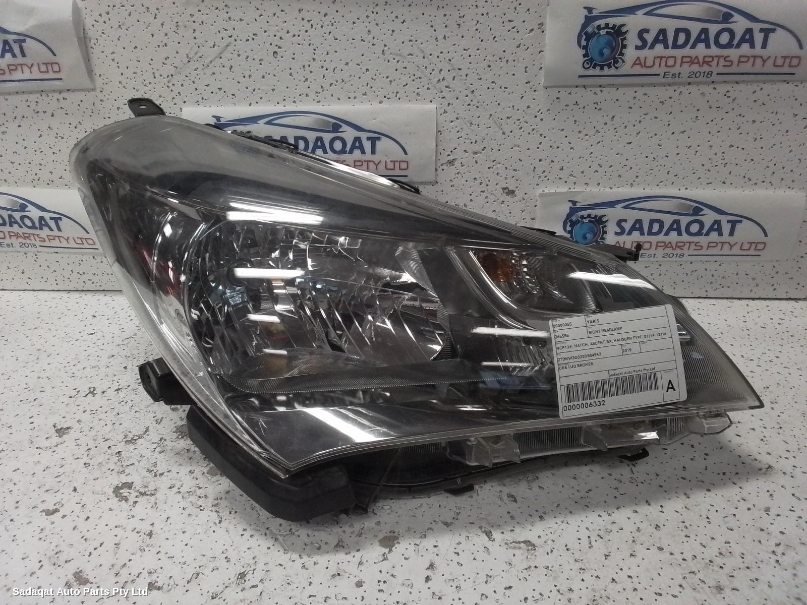 Toyota Yaris Right Headlamp