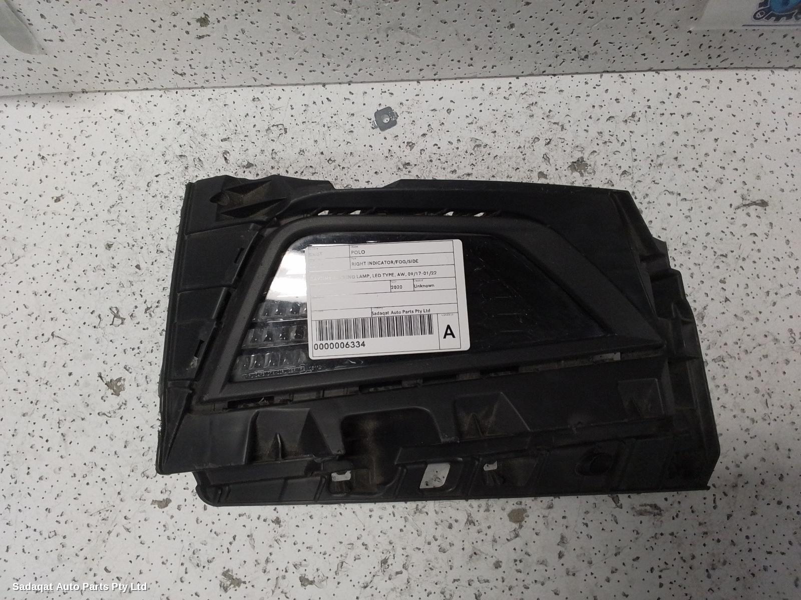 Volkswagen Polo Right Indicator/fog/side