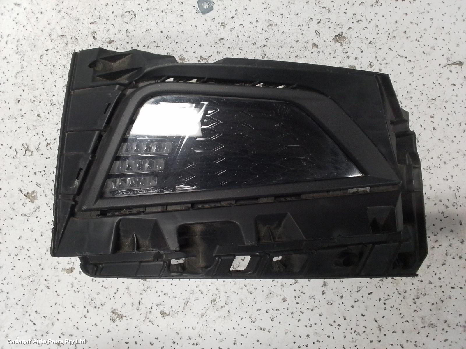 Volkswagen Polo Right Indicator/fog/side