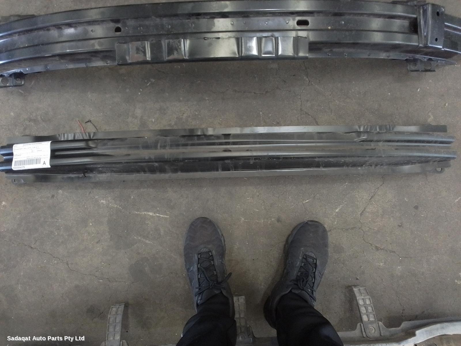 Volkswagen Golf R/bar Bracket/reinfo