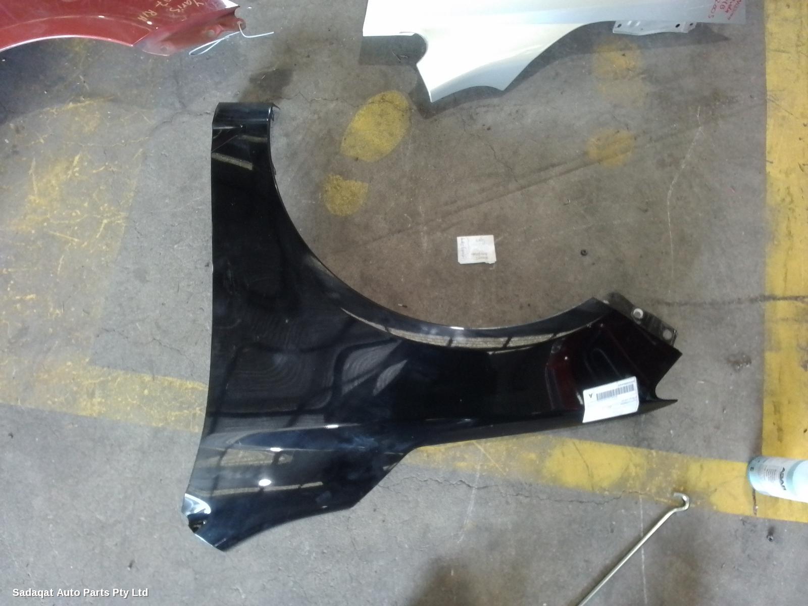 Kia Cerato Left Guard