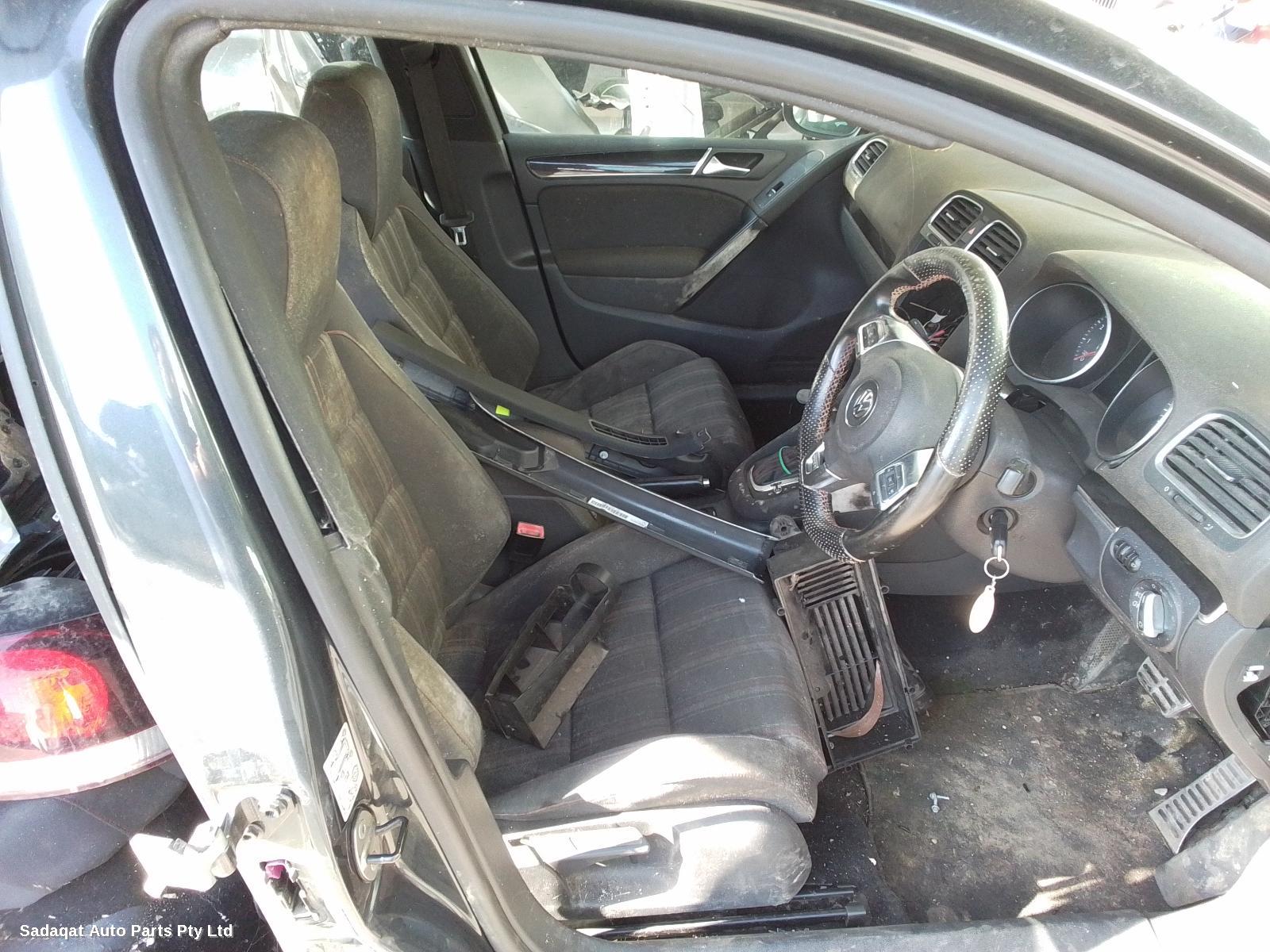 Volkswagen Golf Left Door Mirror