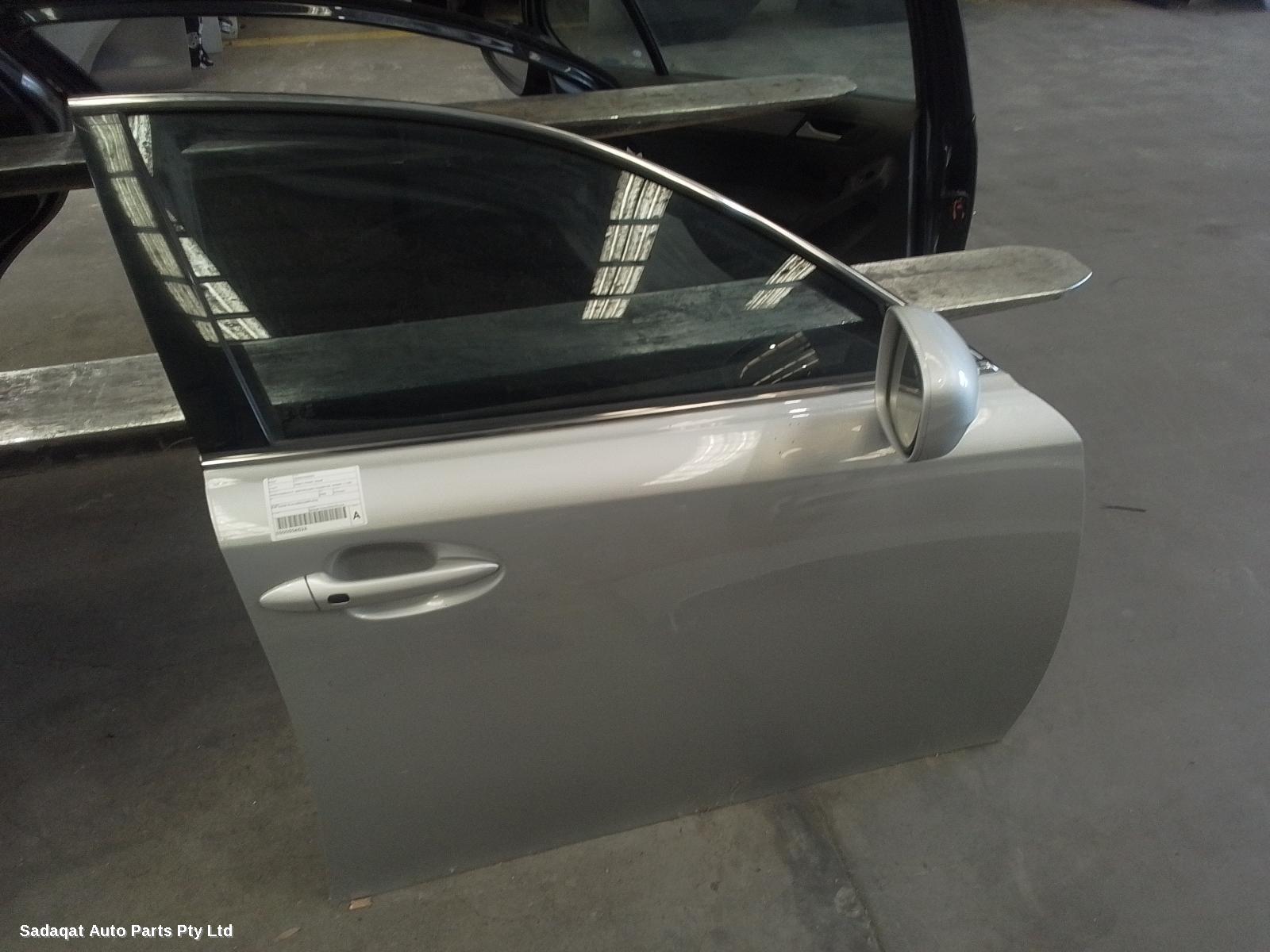 Lexus Is250/is250c Right Front Door