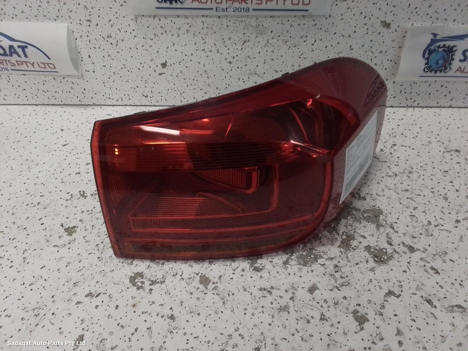 Volkswagen Tiguan Right Taillight