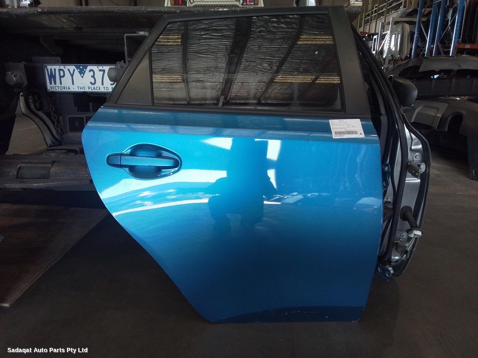 Toyota Corolla Right_rear_door_sliding