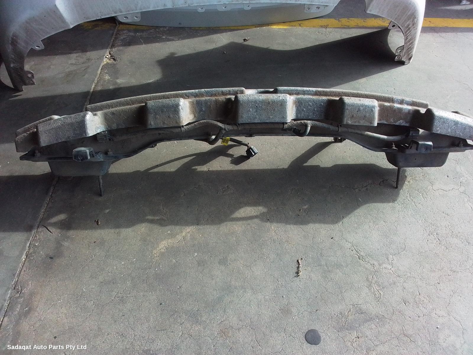Hyundai I30 R/bar Bracket/reinfo