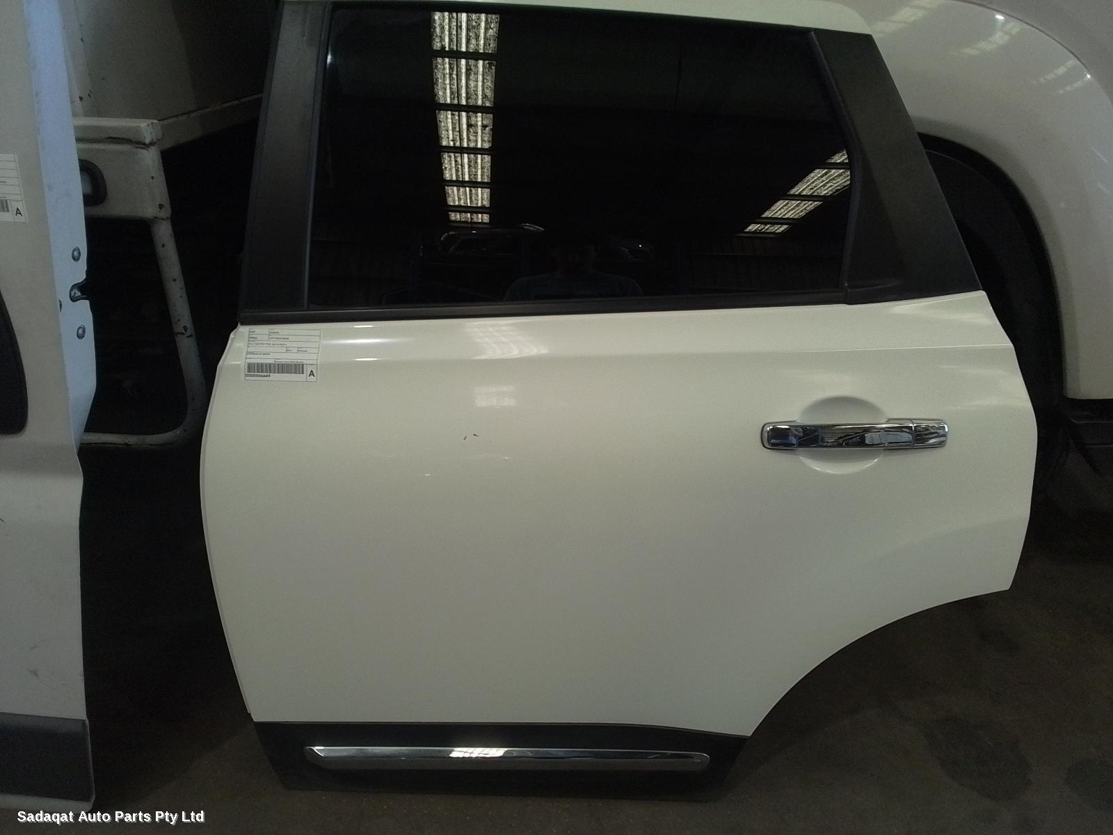 Nissan Dualis Left Rear Door/sliding