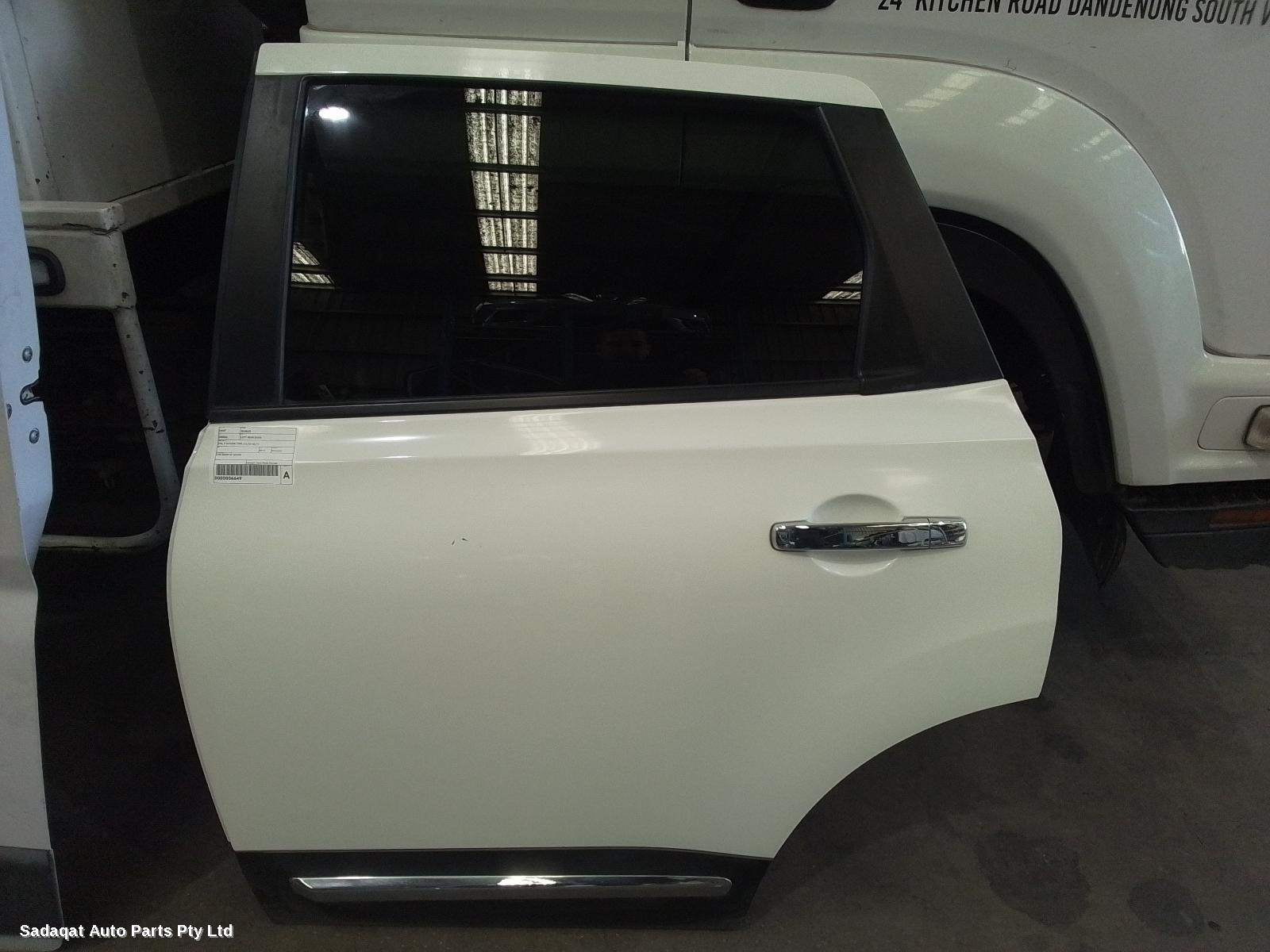 Nissan Dualis Left Rear Door/sliding
