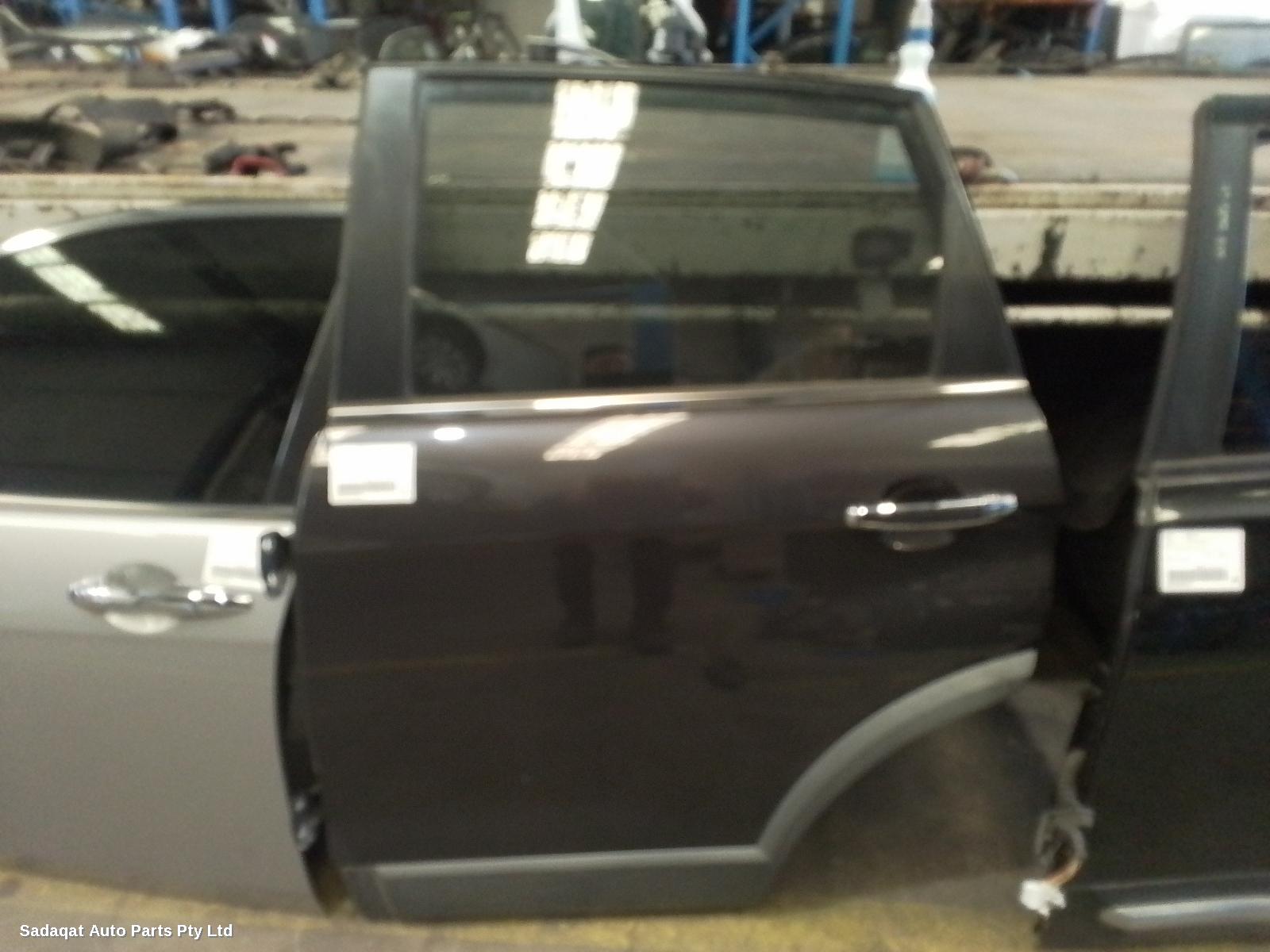 Holden Captiva Left Rear Door/sliding