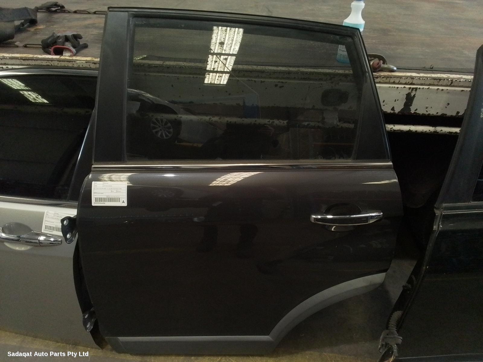 Holden Captiva Left Rear Door/sliding