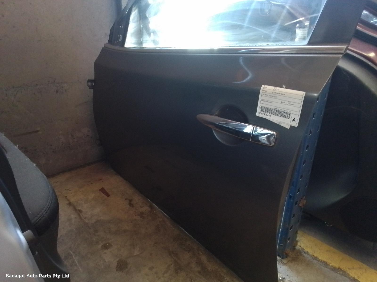 Nissan Pulsar Left Front Door