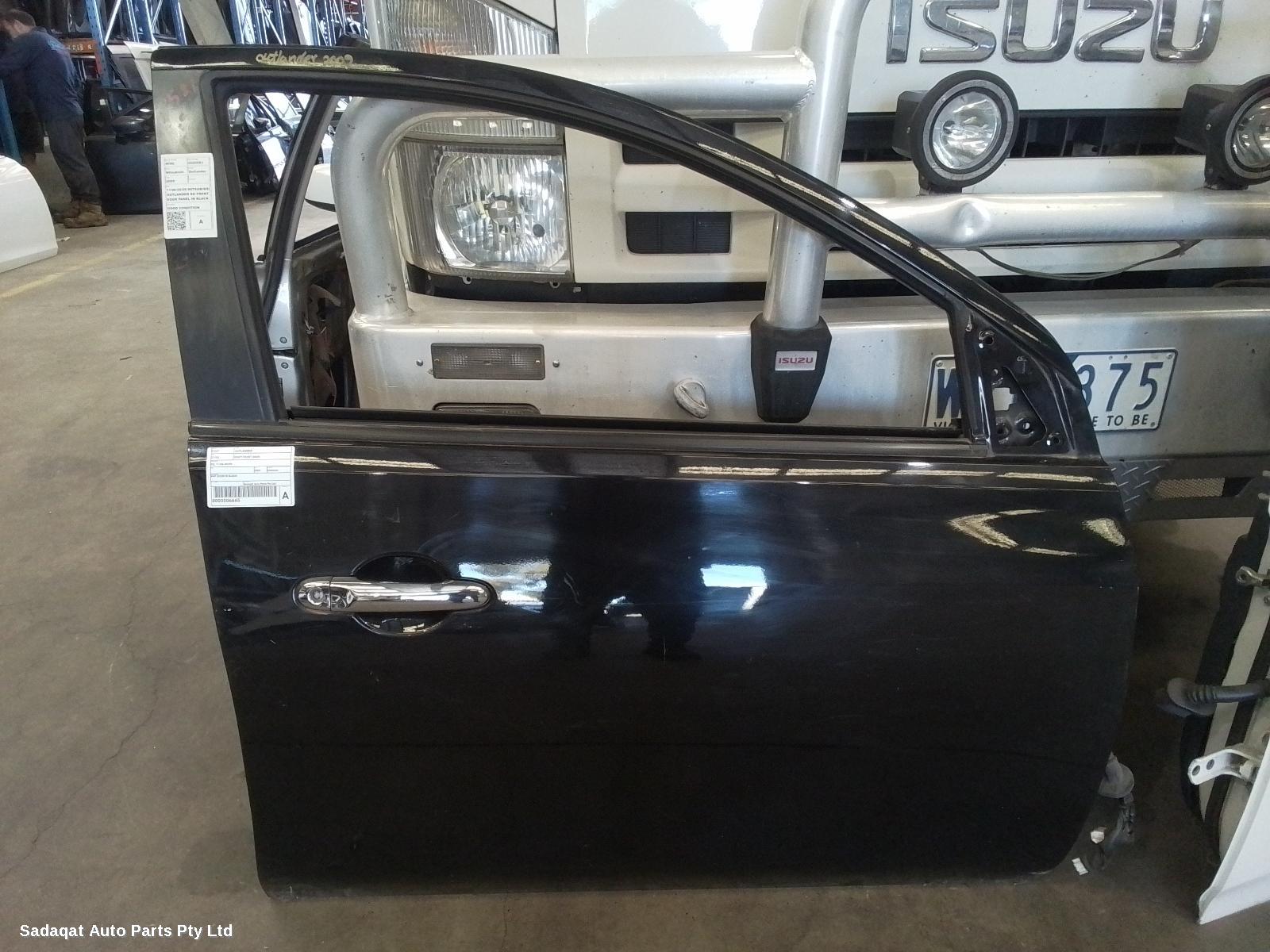 Mitsubishi Outlander Right Front Door