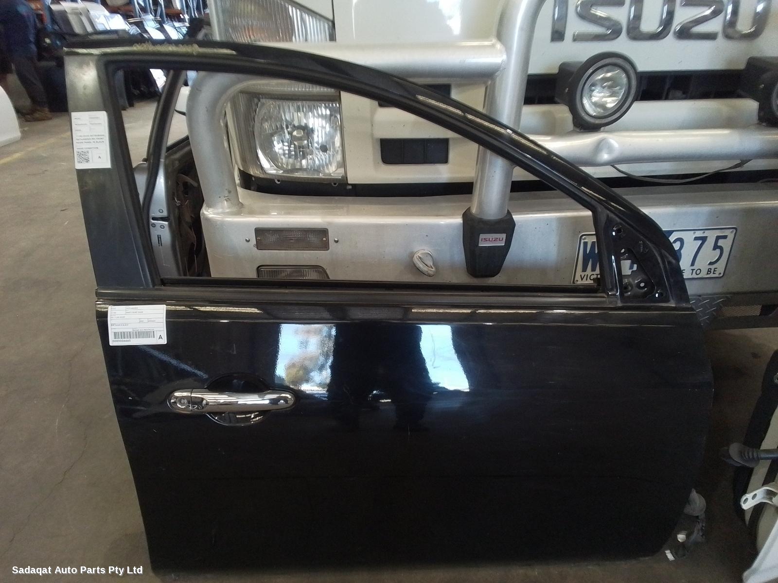 Mitsubishi Outlander Right Front Door