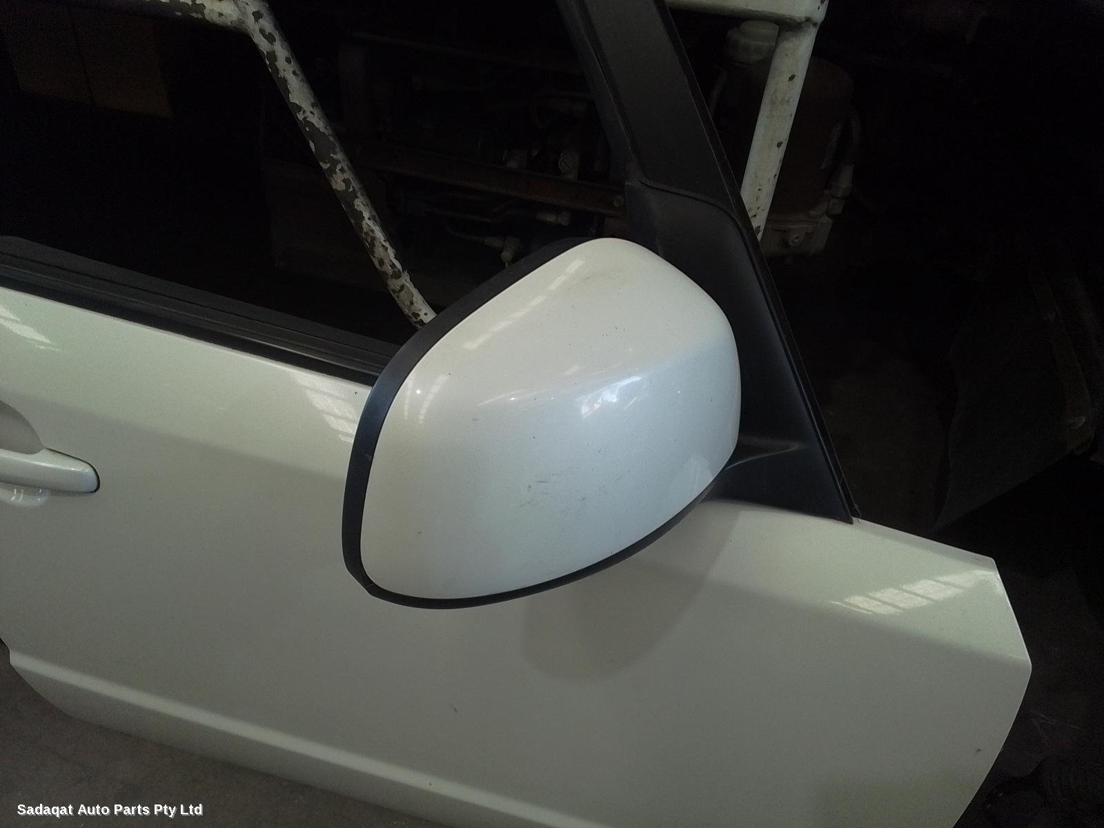 Suzuki Sx4 Right Door Mirror