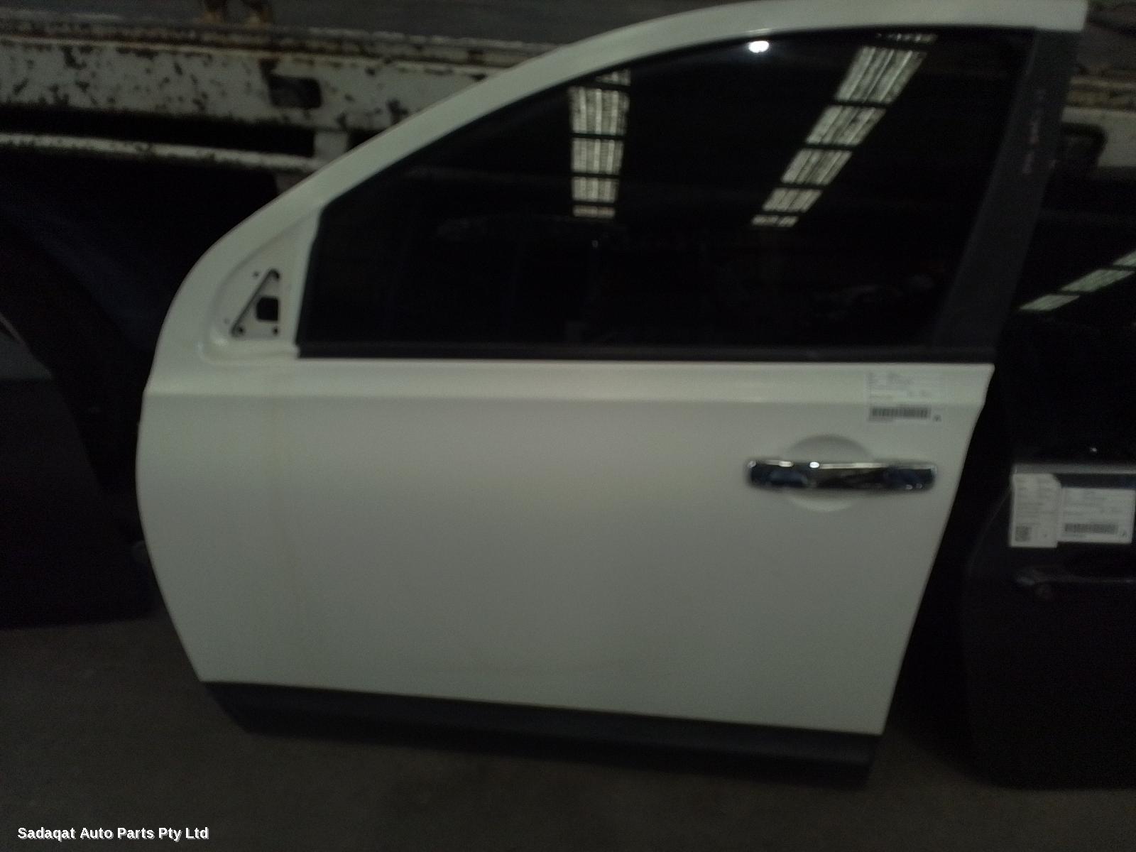 Nissan Dualis Left Front Door