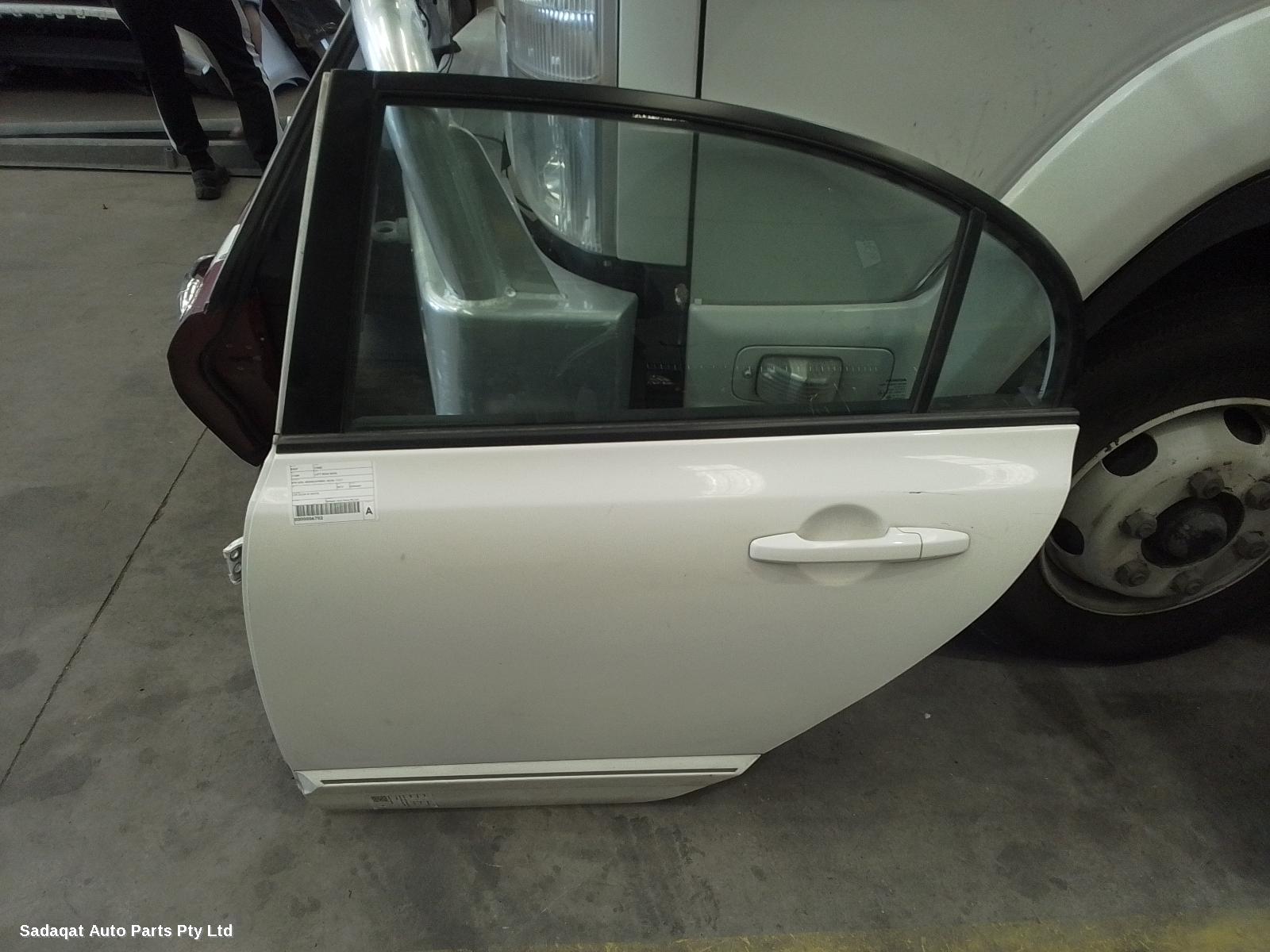 Honda Civic Left Rear Door/sliding