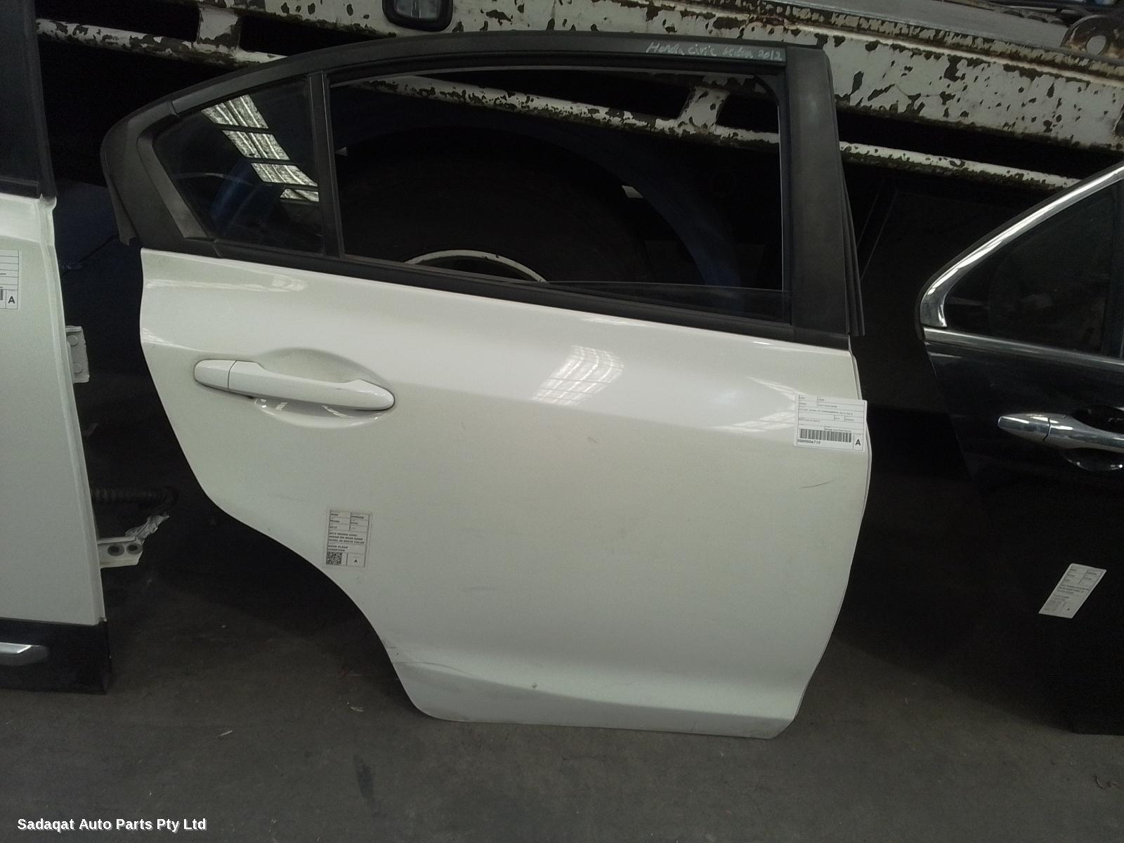 Honda Civic Right_rear_door_sliding