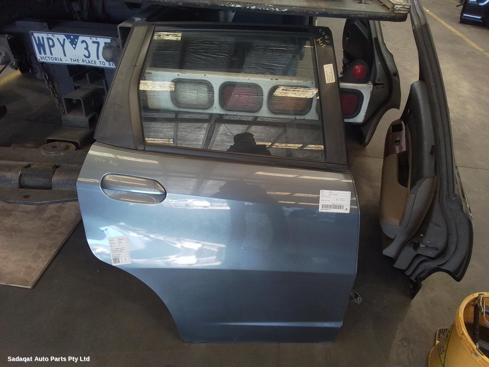 Honda Jazz Right_rear_door_sliding