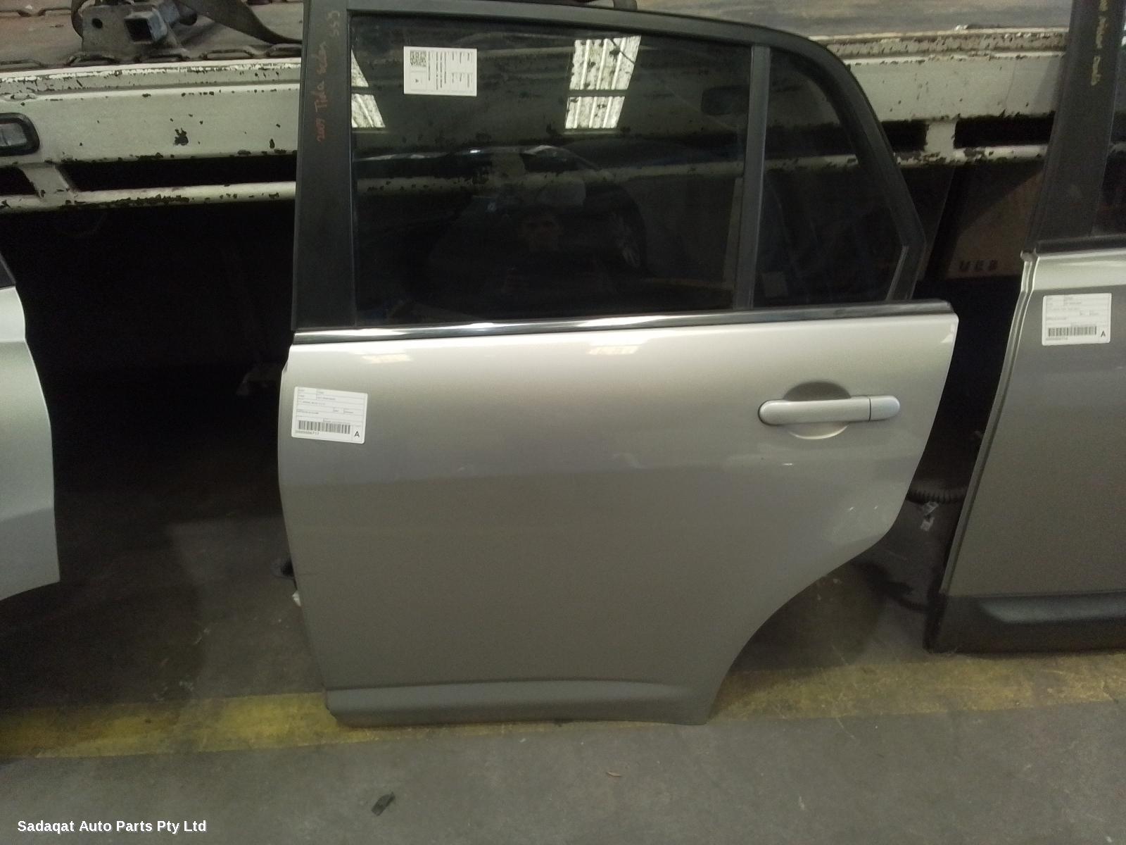 Nissan Tiida Left Rear Door/sliding