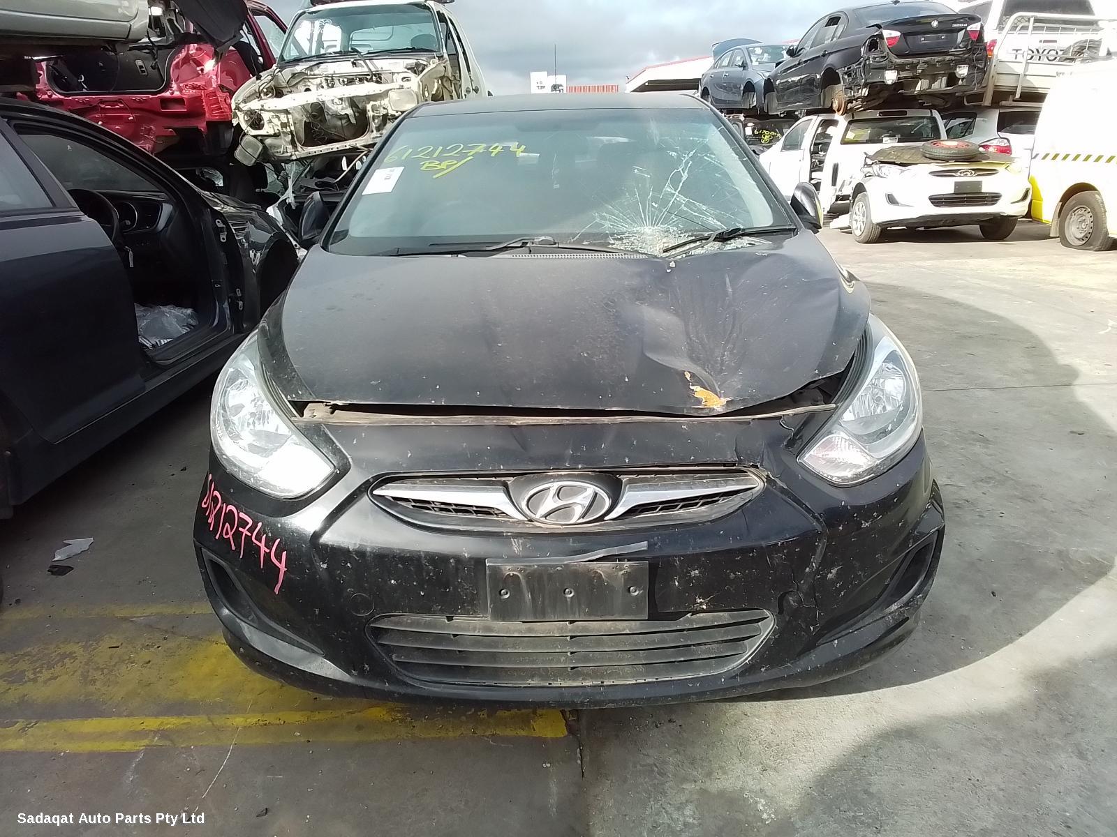 Hyundai Accent Left Taillight