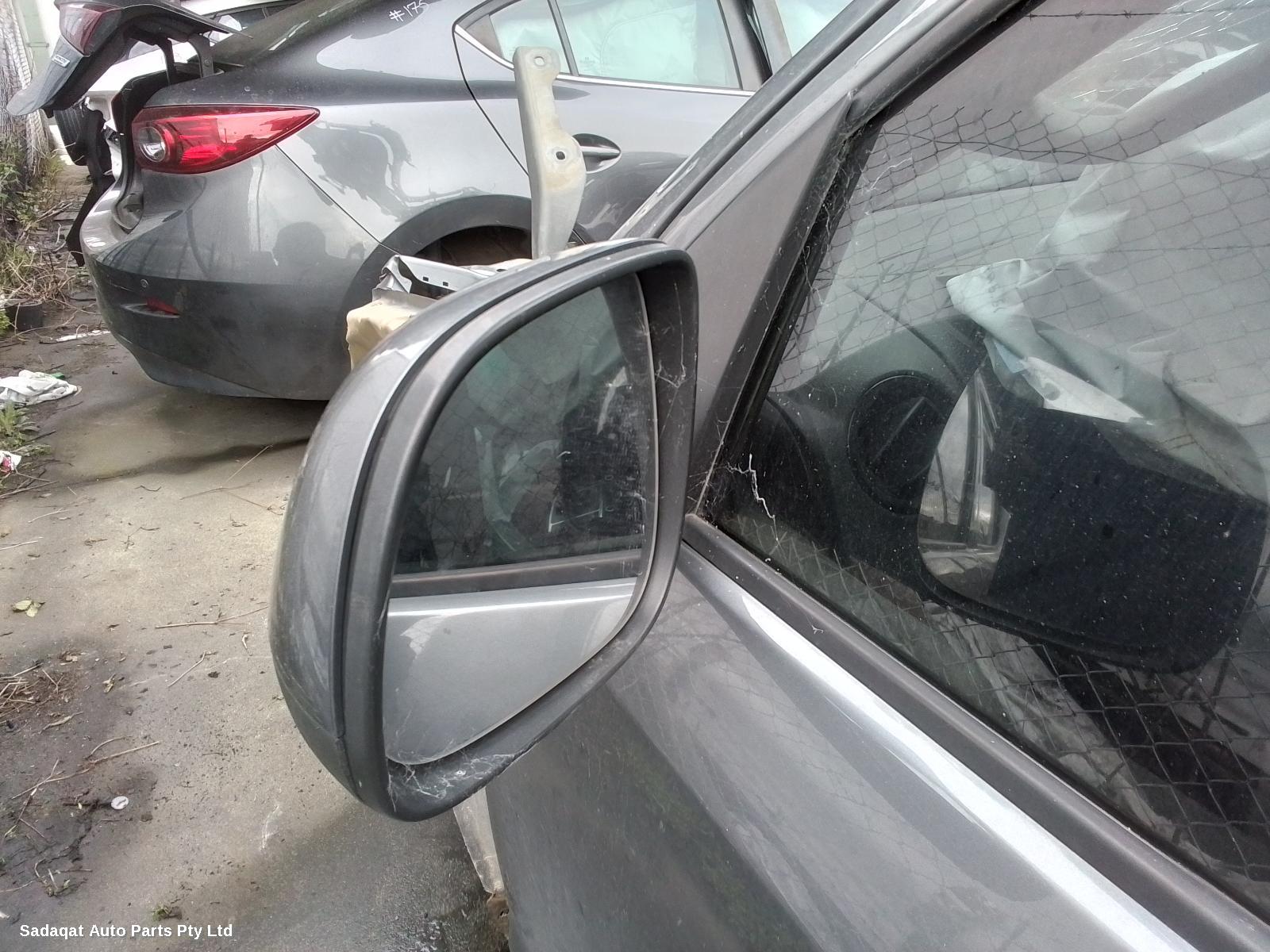 Volkswagen Amarok Left Rear Door/sliding