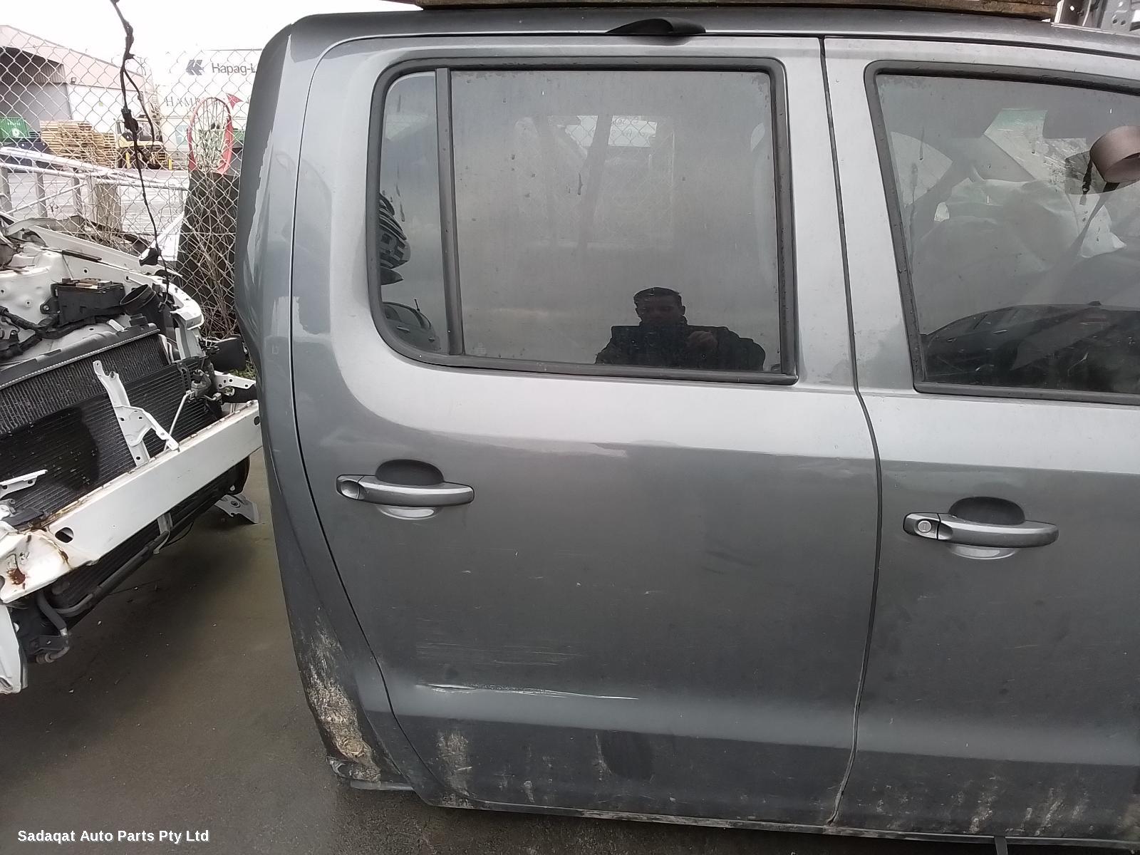 Volkswagen Amarok Left Rear Door/sliding
