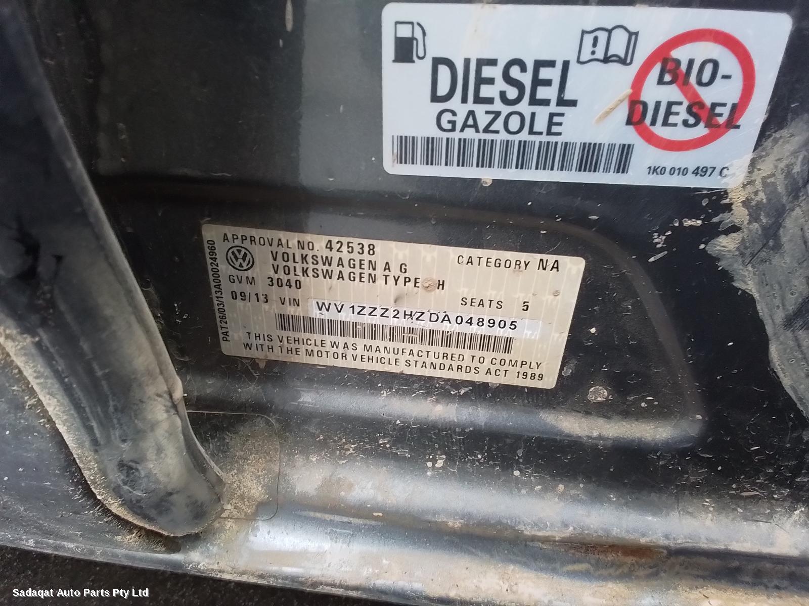 Volkswagen Amarok Left Rear Door/sliding