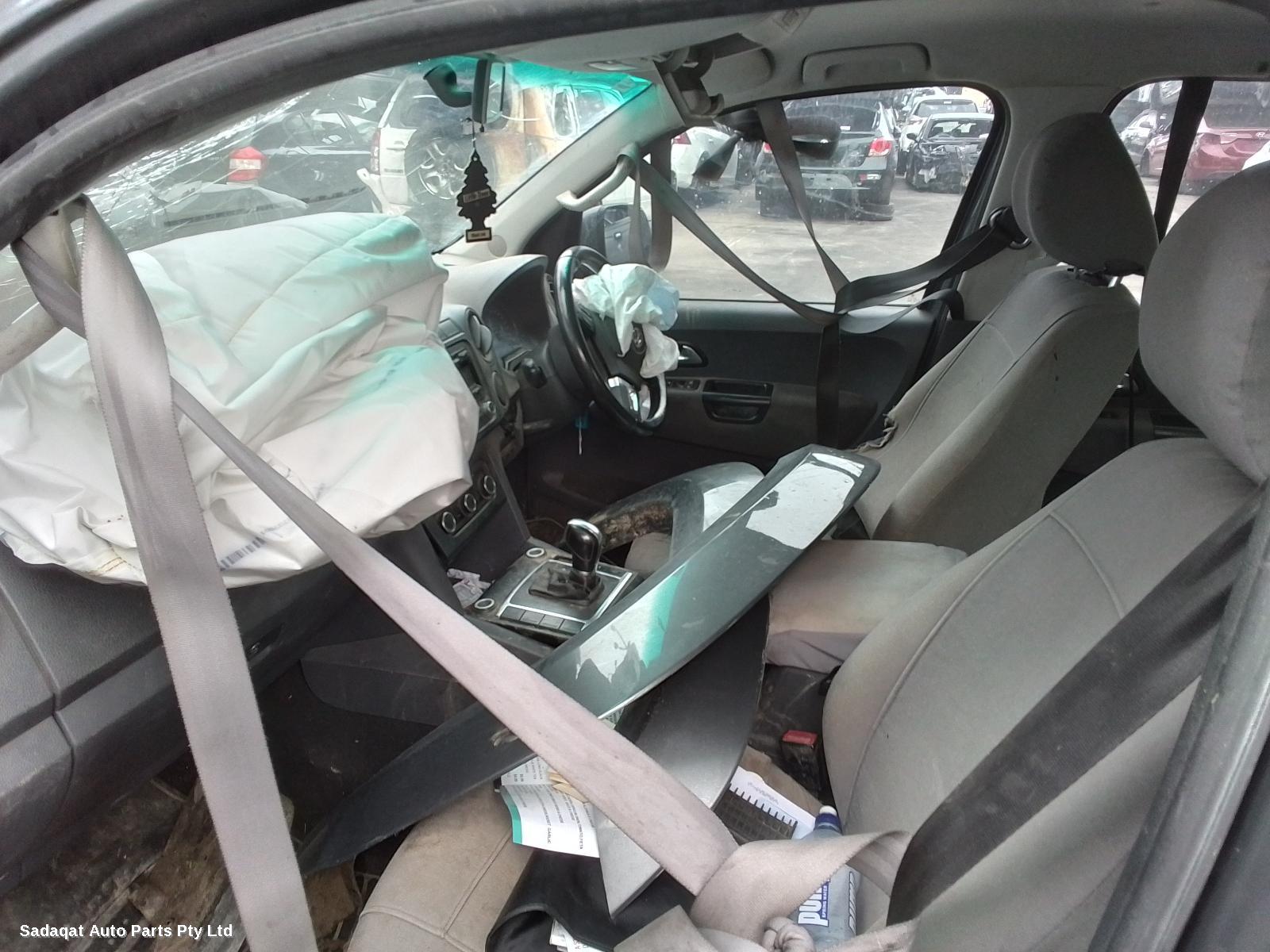 Volkswagen Amarok Left Rear Door/sliding