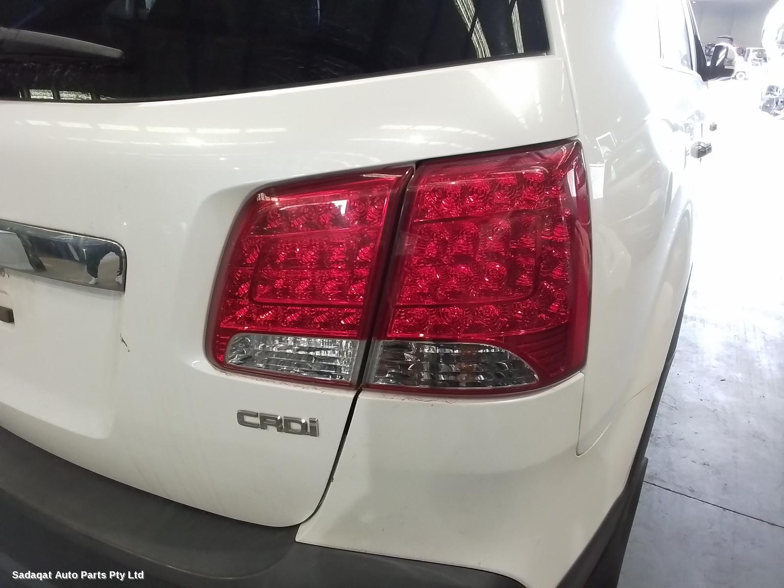 Kia Sorento Left Headlamp