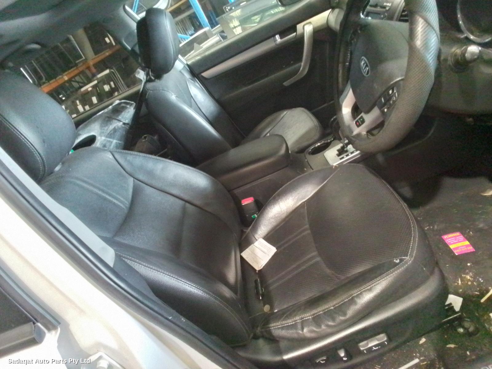 Kia Sorento Left Headlamp