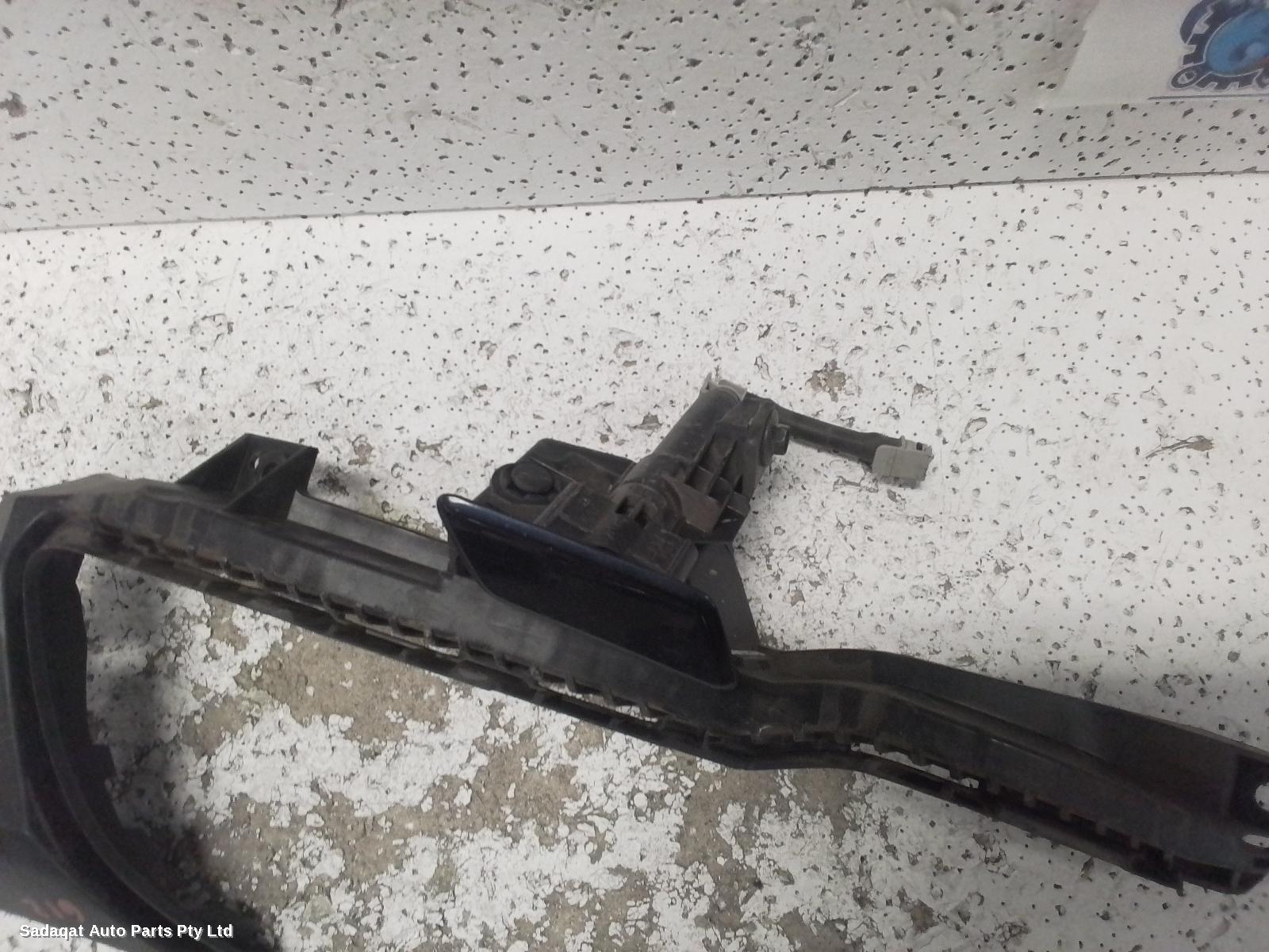 Subaru Liberty Washer Jet