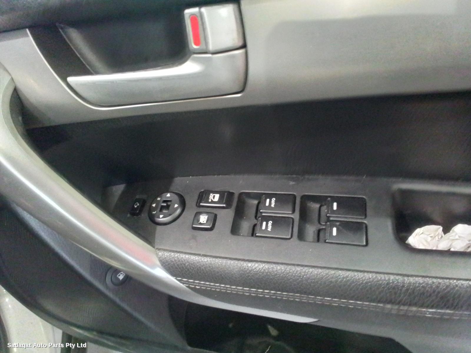 Kia Sorento Left Headlamp