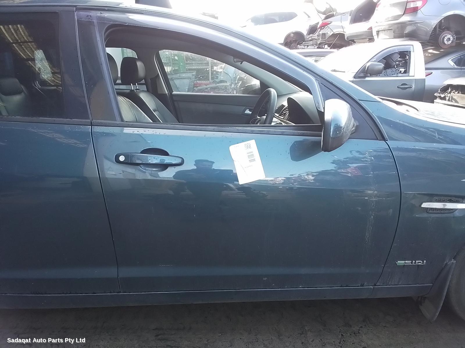 Holden Commodore Right_rear_door_sliding